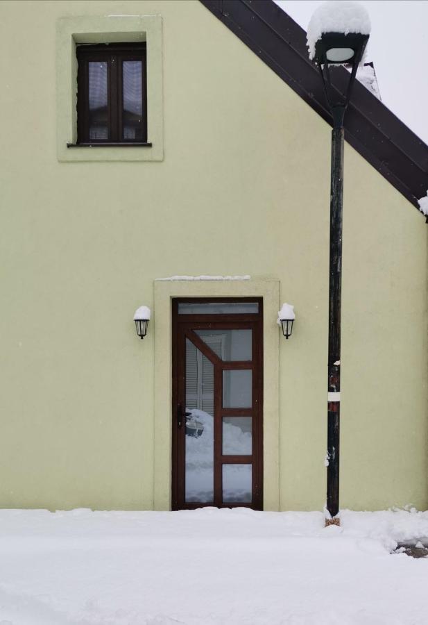 Apartman_Pidzun Cetynia Zewnętrze zdjęcie